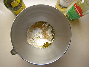 Paso a paso: mezclar los ingredientes de la masa